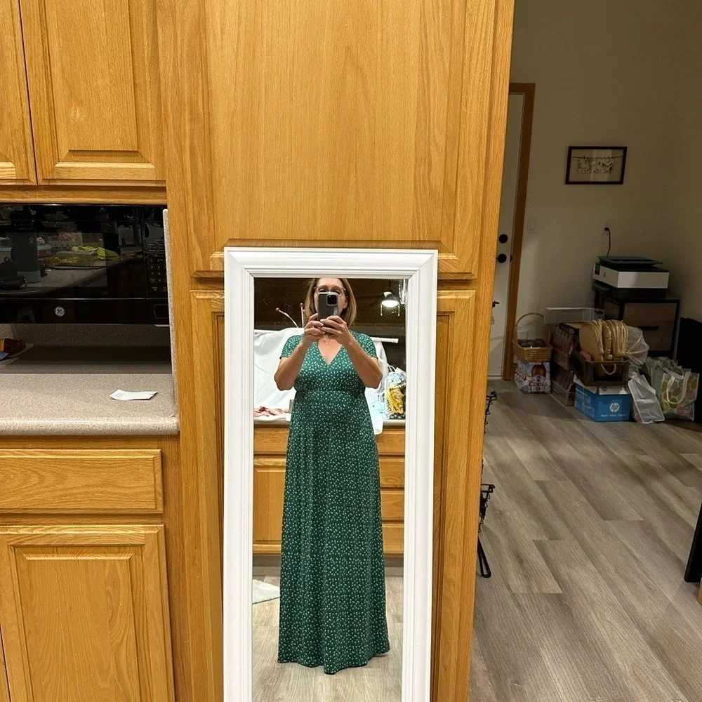 Amazon essentials really soft green floral maxi dress size md. - Picture 3 of 14